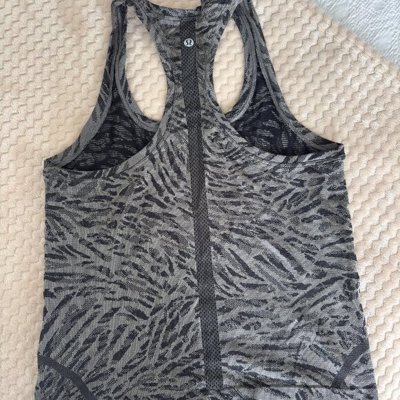 Lululemon Swiftly Tech Racerback 2.0 Tank Top Race Primal Clash Black Grey (size - Picture 2 of 4